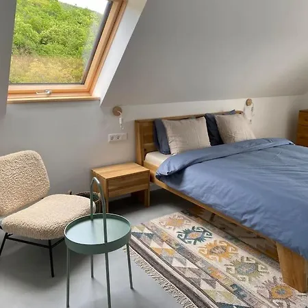 Badacsonyörsi Nyaraló Panorámával Casa de Férias *